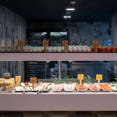 Hotel Mynd Adeje 4*
