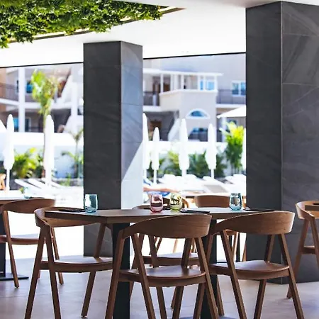 Mynd Adeje Hotel