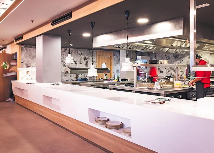 Отель Mynd Adeje 4*